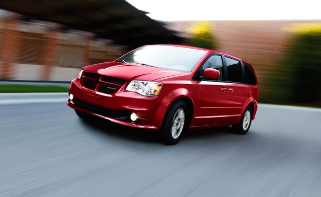„Chrysler“ minivenai atšaukiami dėl oro pagalvių defekto