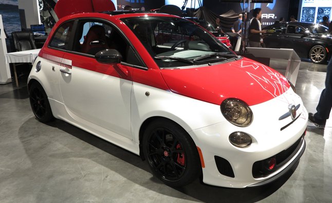 „Fiat 500“ ir „500L“ bando išsiskirti SEMA parodoje