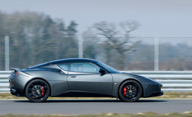 „Lotus“ pristato naują gamyklinio pristatymo variantą