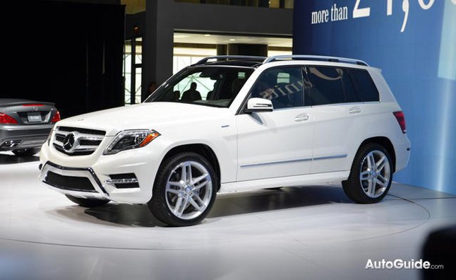 „Mercedes-Benz GLK“ dyzelinių variklių debiutas: Niujorko automobilių paroda
