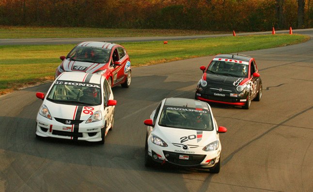 Paskelbtos B-Spec baudinių serijos SCCA nacionalinio čempionato pakartotiniams varžyboms
